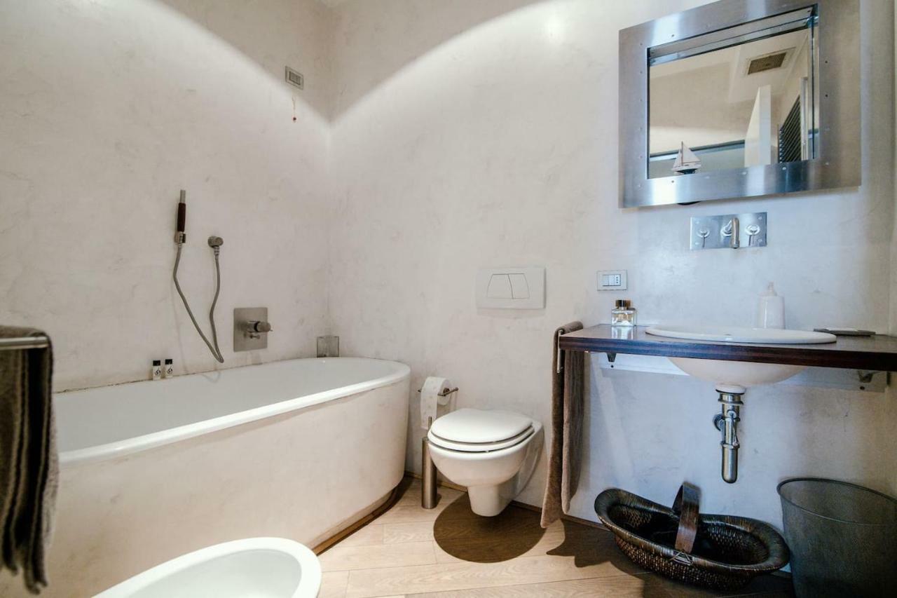 Apartamento Sailer Loft - The House Of Travelers Como Exterior foto